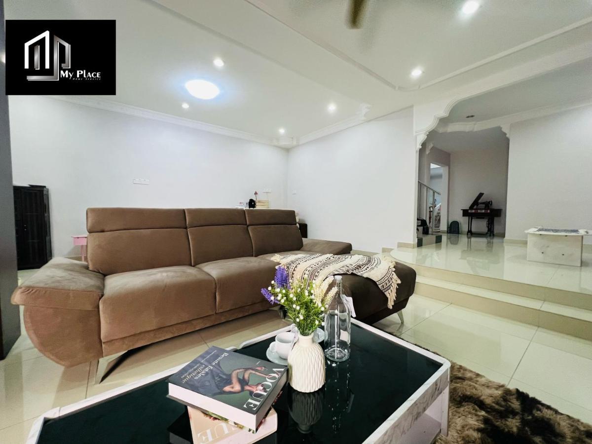 2 Storey 5Br 16Pax Semabok Taman Cheng Ho, 3 By Myplace Malacca Exterior foto